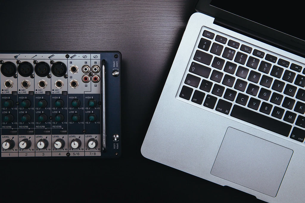 Свести трек в Ableton · Фото: Image Catalog (CC0 1.0)