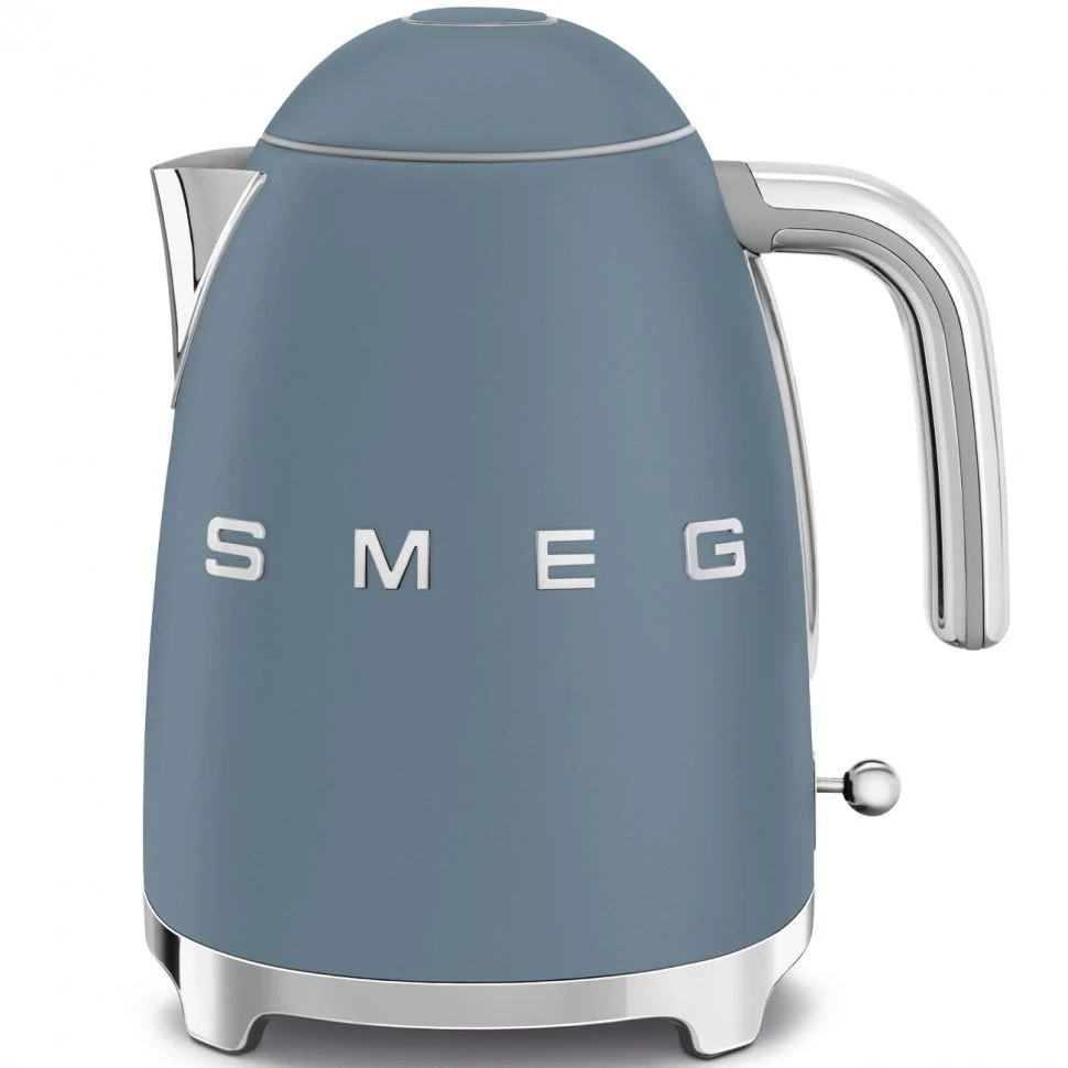 Электрочайник Smeg KLF03 в ретро-стиле