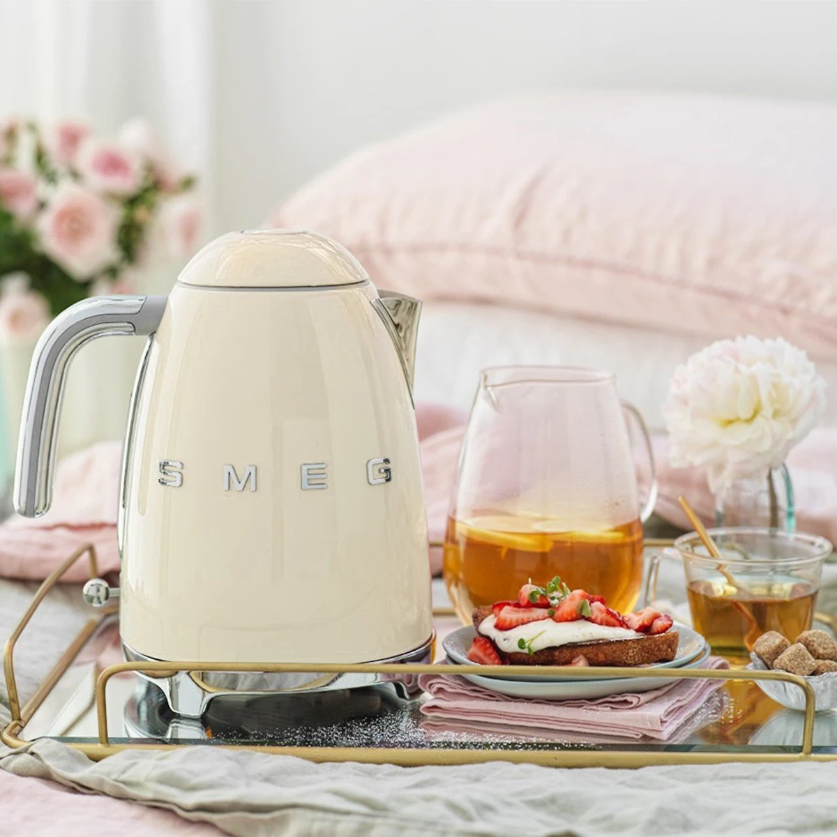 Чайник Smeg KLF03