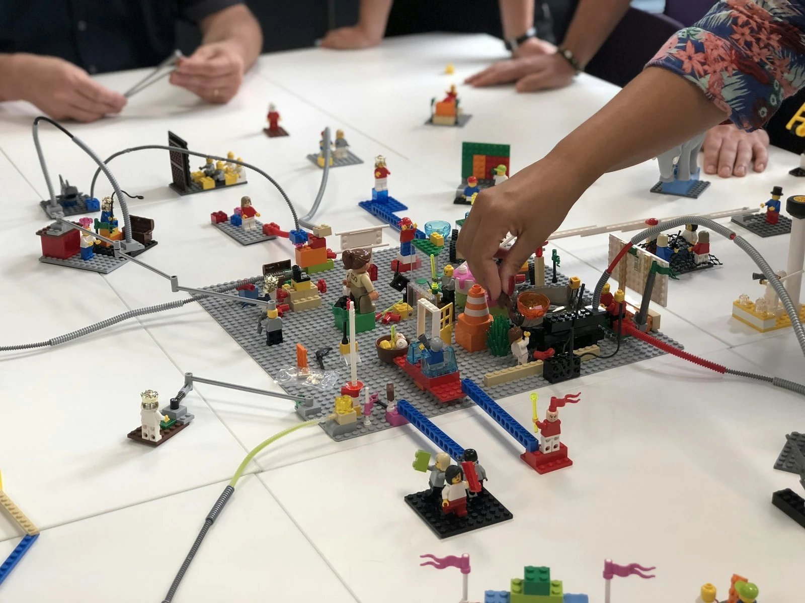 Конструктор LEGO ICONS для взрослых