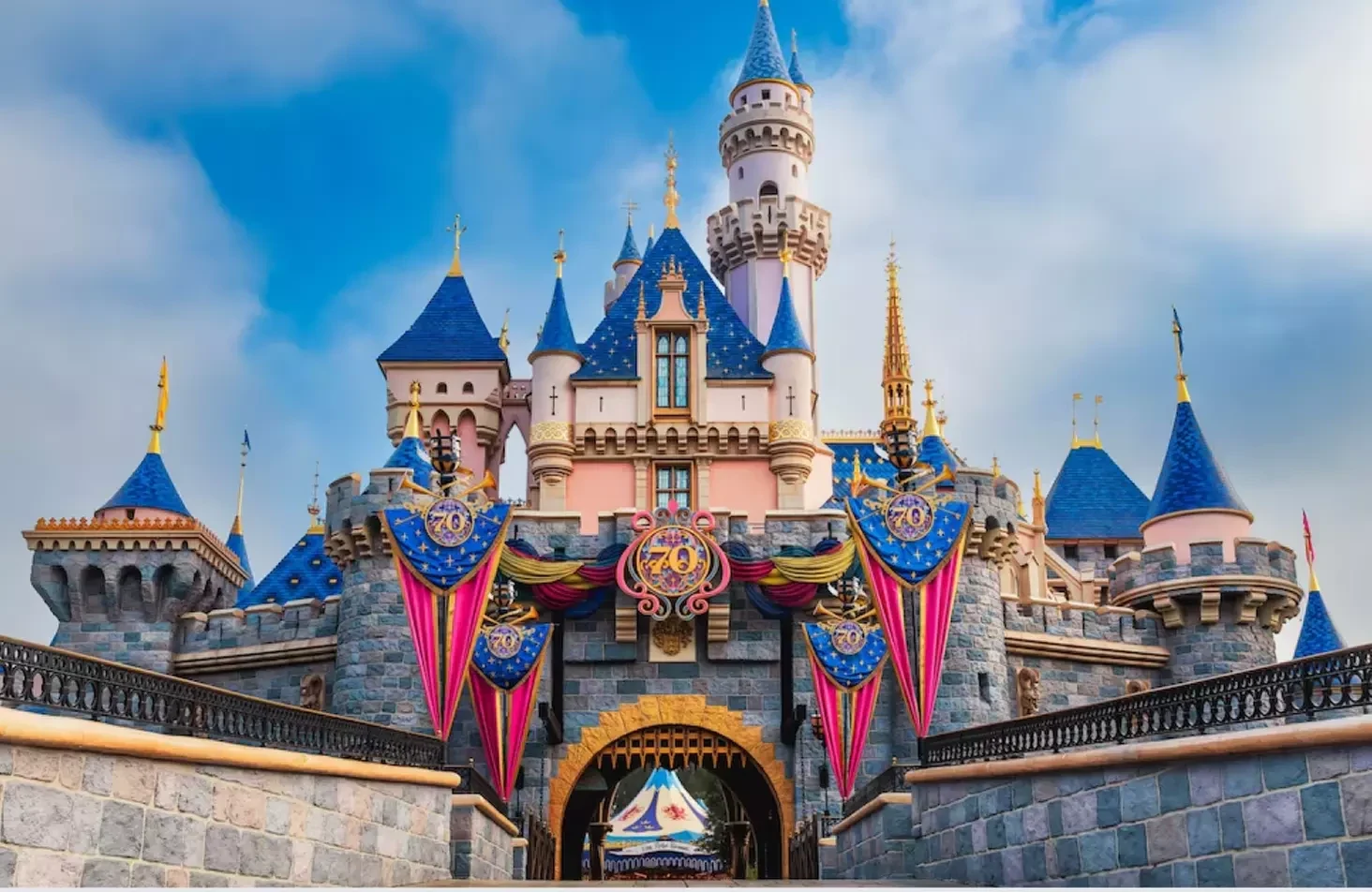 Съездить в Disneyland